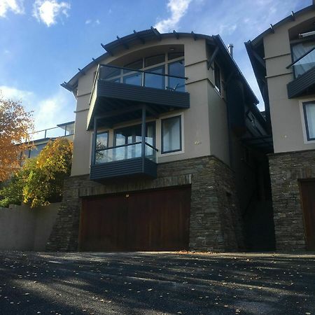 Luxury On Lakeside Wanaka Bagian luar foto