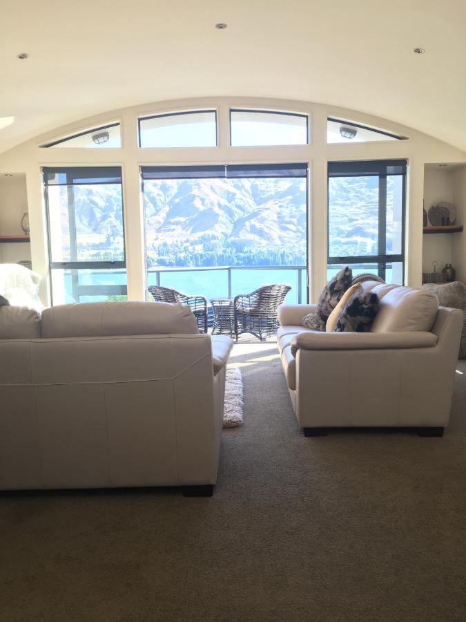 Luxury On Lakeside Wanaka Bagian luar foto