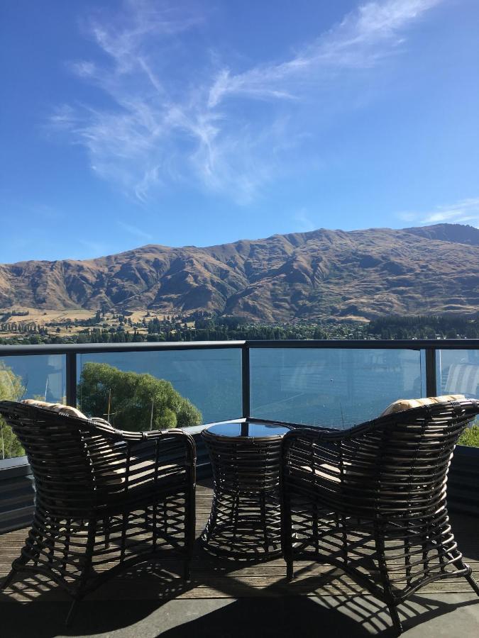 Luxury On Lakeside Wanaka Bagian luar foto