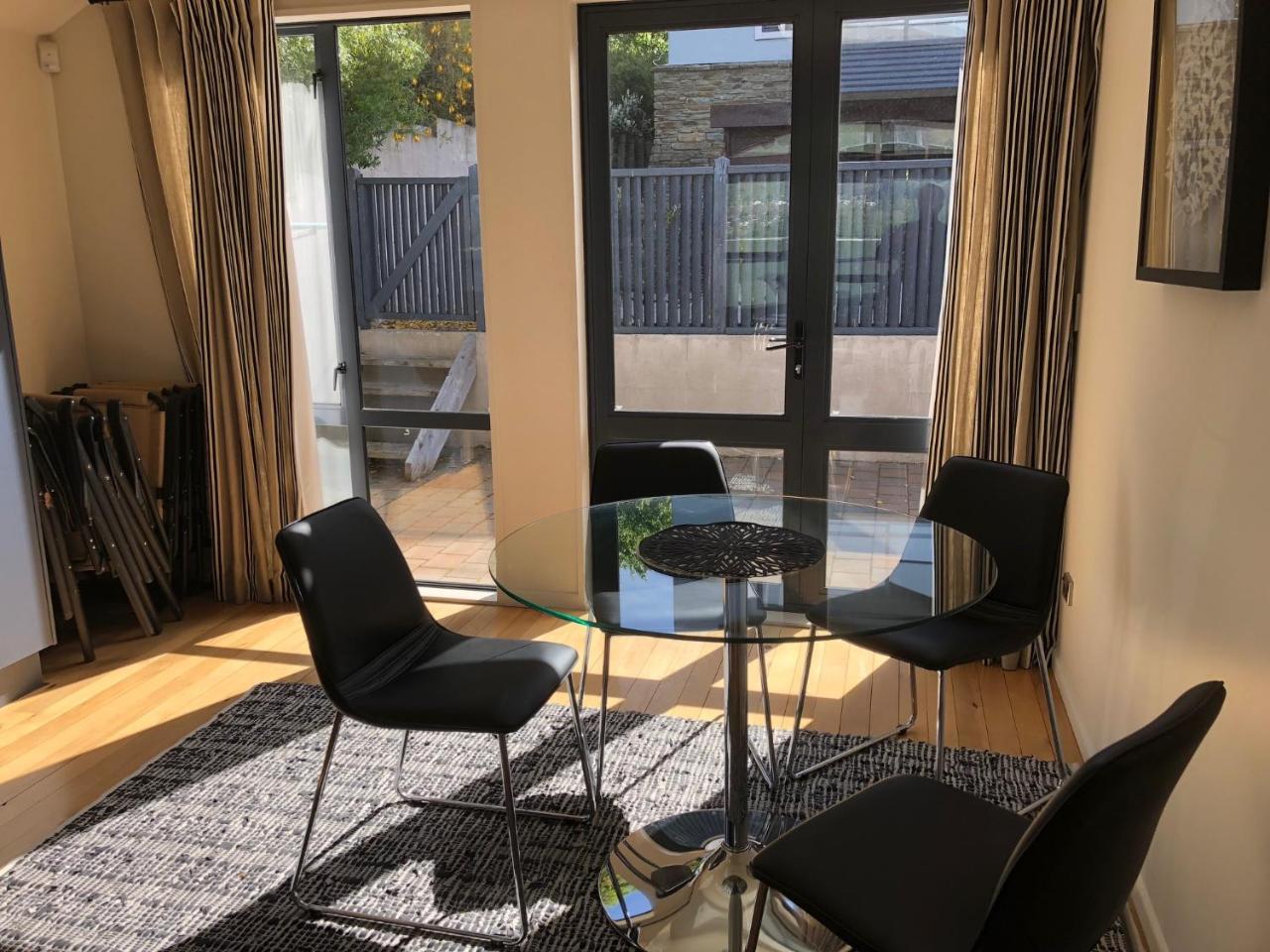 Luxury On Lakeside Wanaka Bagian luar foto