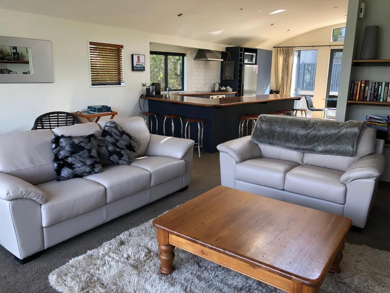 Luxury On Lakeside Wanaka Bagian luar foto